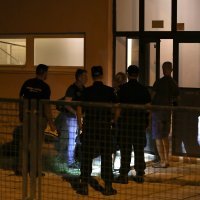 Policijski očevid nakon eksplozije u OŠ Meje