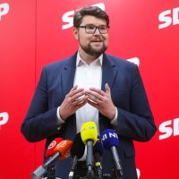 Peđa Grbin uoči izbora održao konferenciju za medije