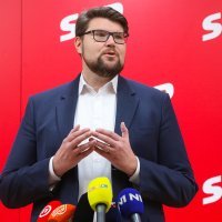 Peđa Grbin uoči izbora održao konferenciju za medije