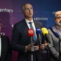 Ivica Puljak ponovno izabran za predsjednika stranke Centar