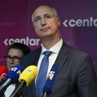 Ivica Puljak ponovno izabran za predsjednika stranke Centar
