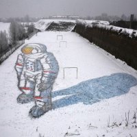 Astronaut na snijegu (5)