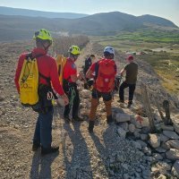 Spašavanje osobe s litice na Pagu