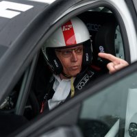 Šef Stellantisa Carlos Tavares za volanom Lancije Ypsilon Rally4 HF na stazi Balocco