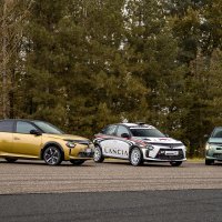 Šef Stellantisa Carlos Tavares za volanom Lancije Ypsilon Rally4 HF na stazi Balocco