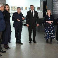 Zoran Milanović u obilasku izložbe 'Picelj i prijatelji'