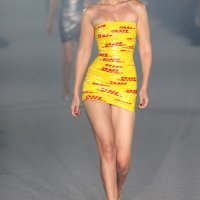 Gigi Hadid u haljini Vetementsa