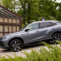 Predstavljeni MG3 Hybrid+ i MG HS