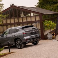 Predstavljeni MG3 Hybrid+ i MG HS