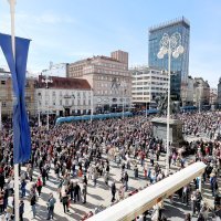 Zagreb: Prosvjed umirovljenika na Trgu bana Jelačića