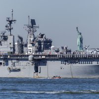 Parada američkih bojnih brodova u New Yorku