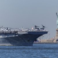 Parada američkih bojnih brodova u New Yorku