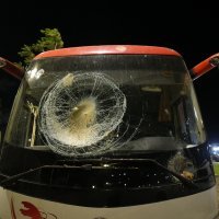 Oštećena vozila u Herzliji u iranskom napadu na Izrael