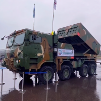 Južnokorejski K239 Chunmoo na jednoj od vojnih izložbi