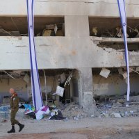 Škola u Izraelu oštećena u iranskom napadu raketama