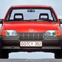 Opel Kadett E slavi 40. rođendan