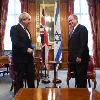 Boris Johnson i Benjamin Netanyahu