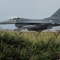 F-16