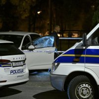 Policijski očevid nakon propucavanja stakla na Domu zdravlja na Knežiji