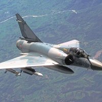 Mirage 2000C tijekom NATO-ove operacija protv nekadašnje SR Jugoslavije - Wikimedia Commons - Greg L. Davis