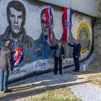 Tomo Medved i Ivan Penava na otvorenju murala poginulim vukovarskim policajcima