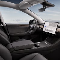 Tesla Model Y sa 7 sjedala