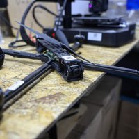 Mali dronovi koje Rusi koriste u Hersonu