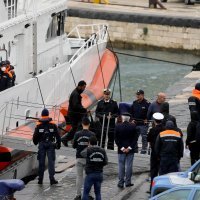 Migranti vraćeni iz Albanije stižu u Bari gdje ih odvode u centar za azilante