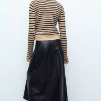 Kožna suknja iz Zare