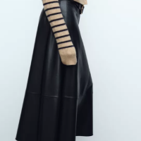 Kožna suknja iz Zare