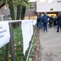 Novi prosvjed roditelja pred zagrebačkom školom u koju ide problematični učenik