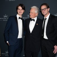 Michael Douglas sa sinovima