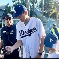 Ashton Kutcher i Mila Kunis s djecom