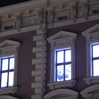 Odlomio se dio fasade na zgradi na Trgu bana Jelačića