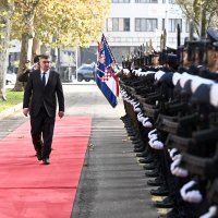Zoran Milanović, sastanak s načelnikom Glavnog stožera OSRH i suradnicima