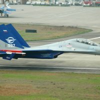 Ekstremno niski let Su-30 kojeg je izveo ruski pilot Anatolij Kvočur