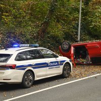 Auto završio na krovu na Tuškancu