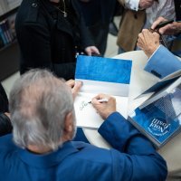 Novi fosili - potpisivanje knjige