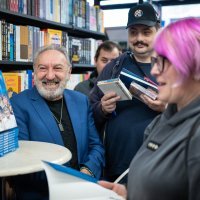 Novi fosili - potpisivanje knjige