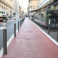 Stupići na biciklističkoj stazi u centru Zagreba