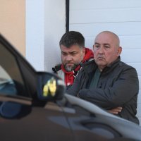 Istražitelji USKOK-a odvode poduzetnika Sašu Pozdera nakon pretresa