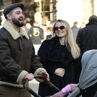 Matija Cvek sa suprugom Miriam