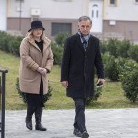 SNV položilo vijence za žrtve Vukovara