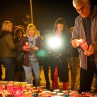 Paljenje lampiona diljem Hrvatske za Vukovar i Škabrnju