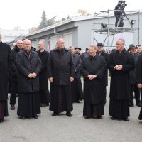 Okupljanje uzvanika u vukovarskoj bolnici