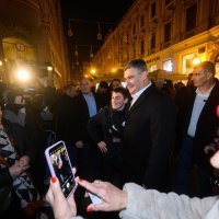Milanović na prikupljanju potpisa u Zagrebu