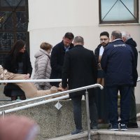 Dragan Primorac pomogao djevojci kojoj je pozlilo za vrijeme mise