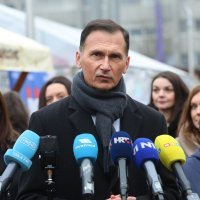 Dragan Primorac na druženju s građanima u Karlovcu