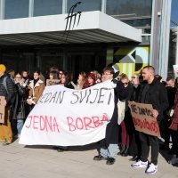 Prosvjed podrške riječkih studenata kolegama u Srbiji