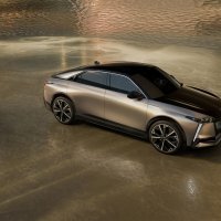 DS N°8 - svjetska premijera